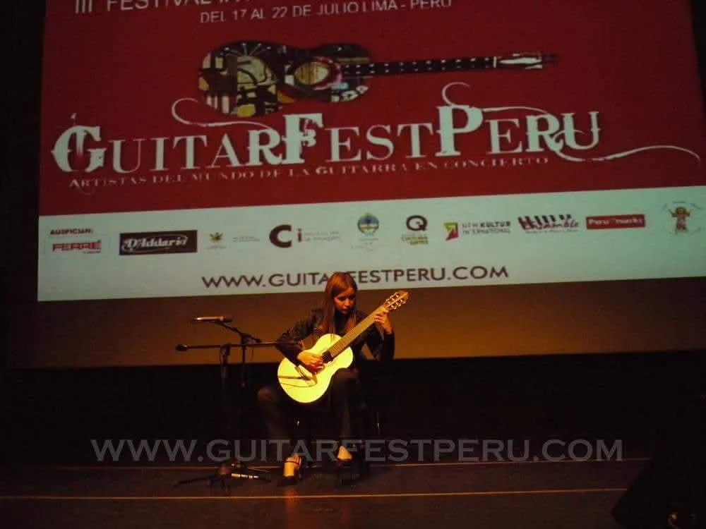Daiana en el GuitarFest Perú 2012